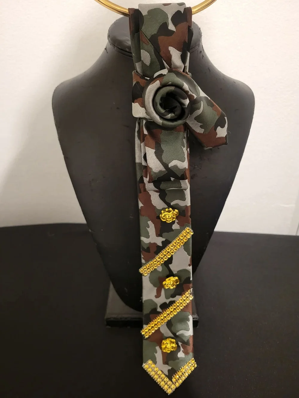 Ladies CRAFTED CEEARIVE TIES